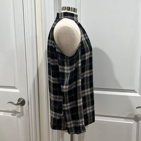 New! DREW Cold shoulder plaid tartan top in Charcoal Size Small NWT - Picture 5 of 15